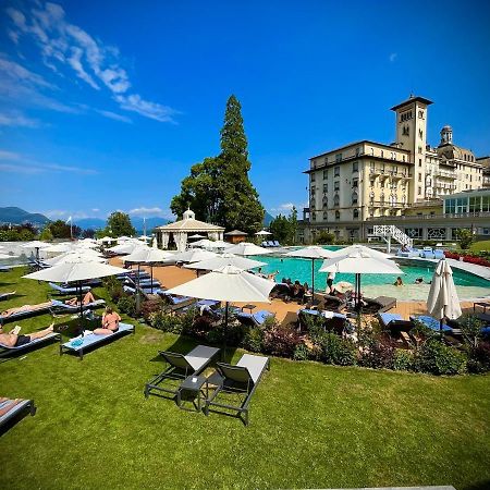 Grand Hotel Des Iles Borromees & Spa Stresa Esterno foto The Hotel and the swimming pool