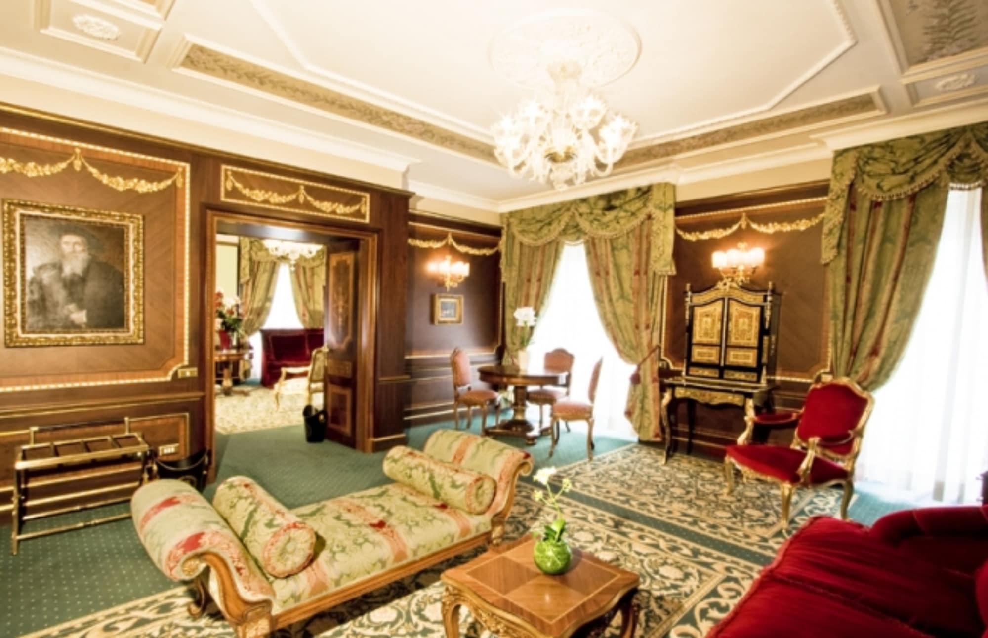 Grand Hotel Des Iles Borromees & Spa Stresa Esterno foto Suite