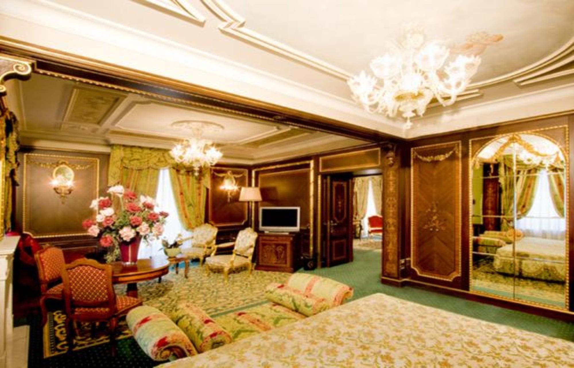 Grand Hotel Des Iles Borromees & Spa Stresa Esterno foto Suite