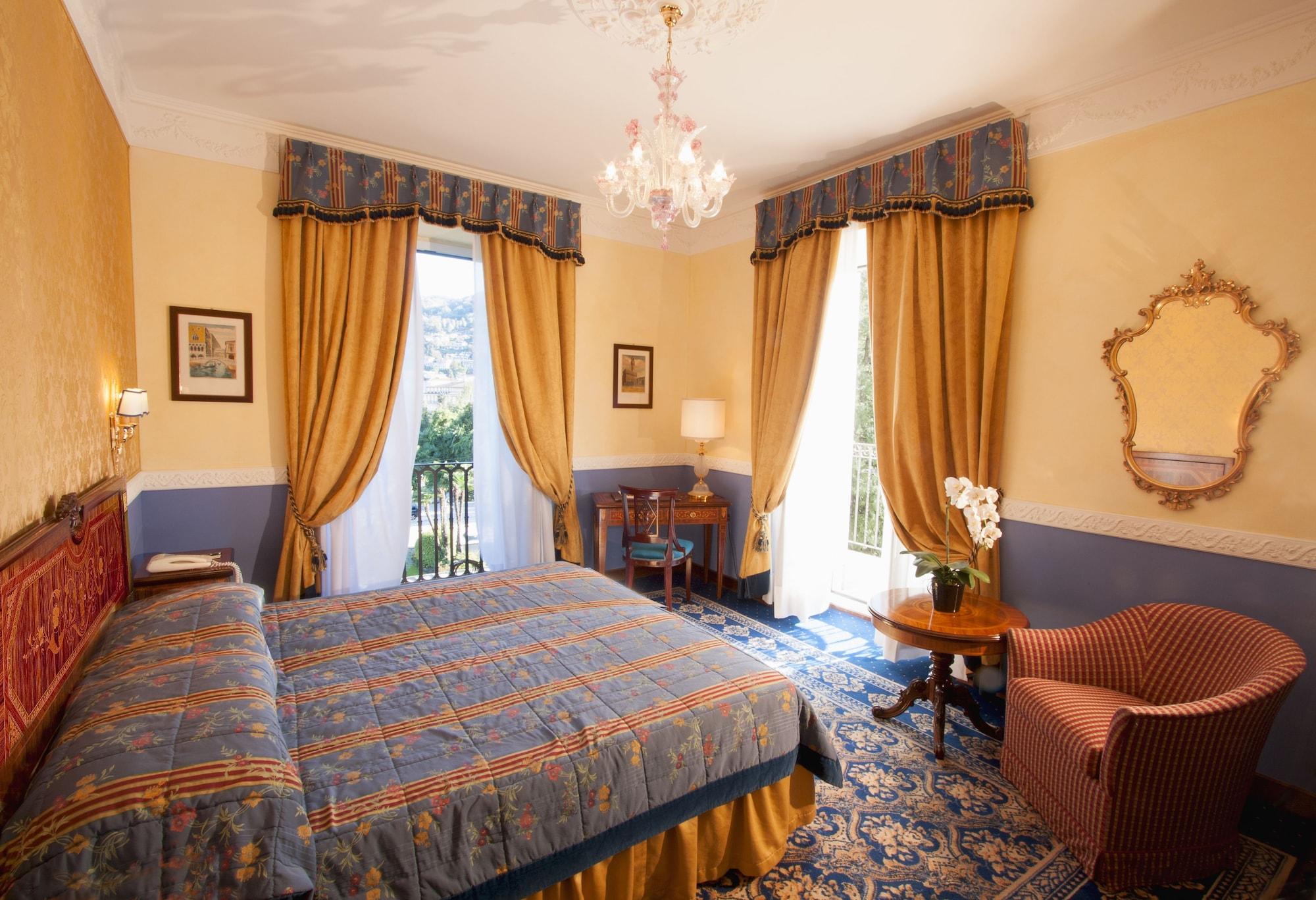 Grand Hotel Des Iles Borromees & Spa Stresa Esterno foto A room at the hotel