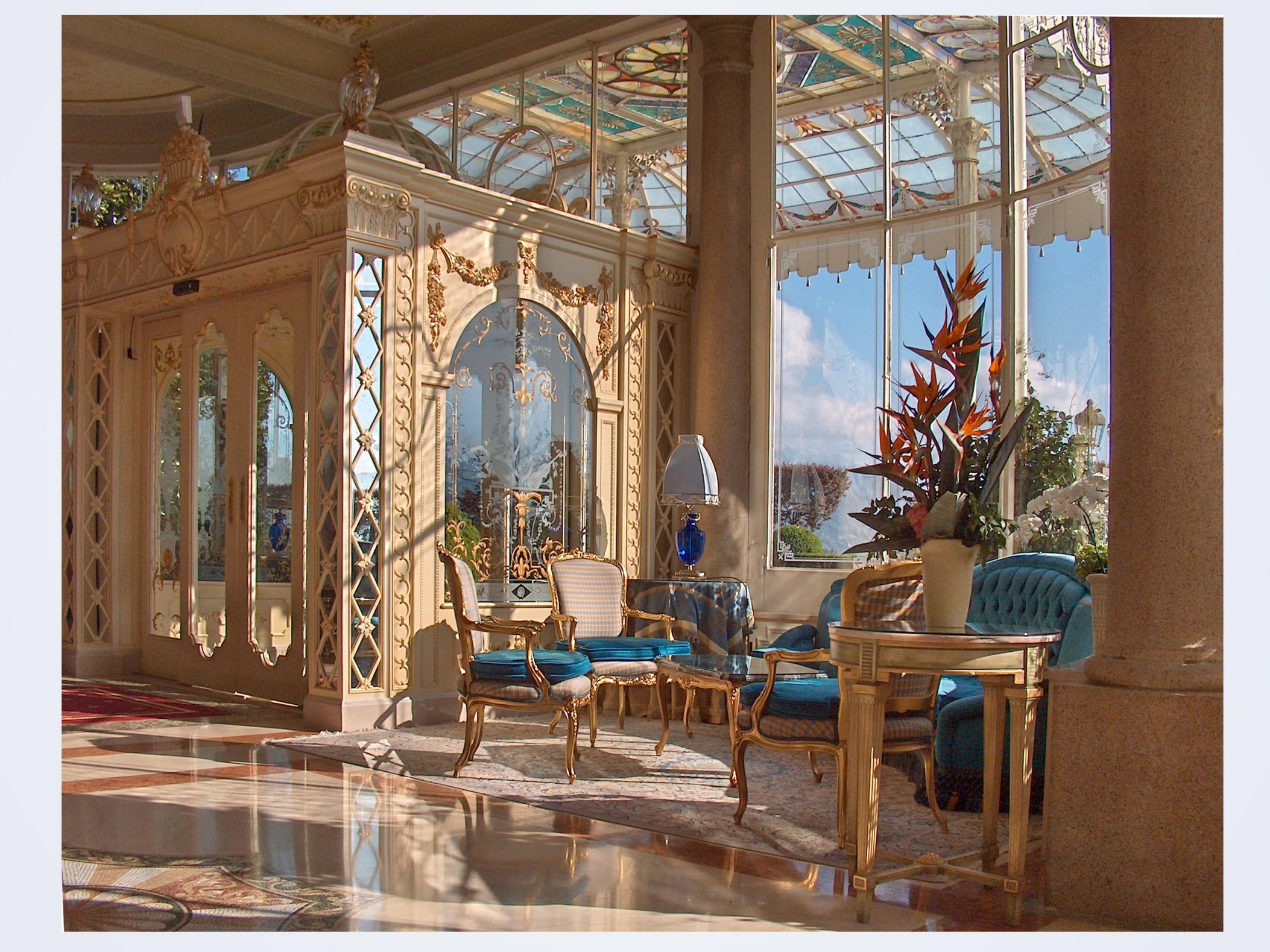 Grand Hotel Des Iles Borromees & Spa Stresa Esterno foto The lobby of the Bellagio