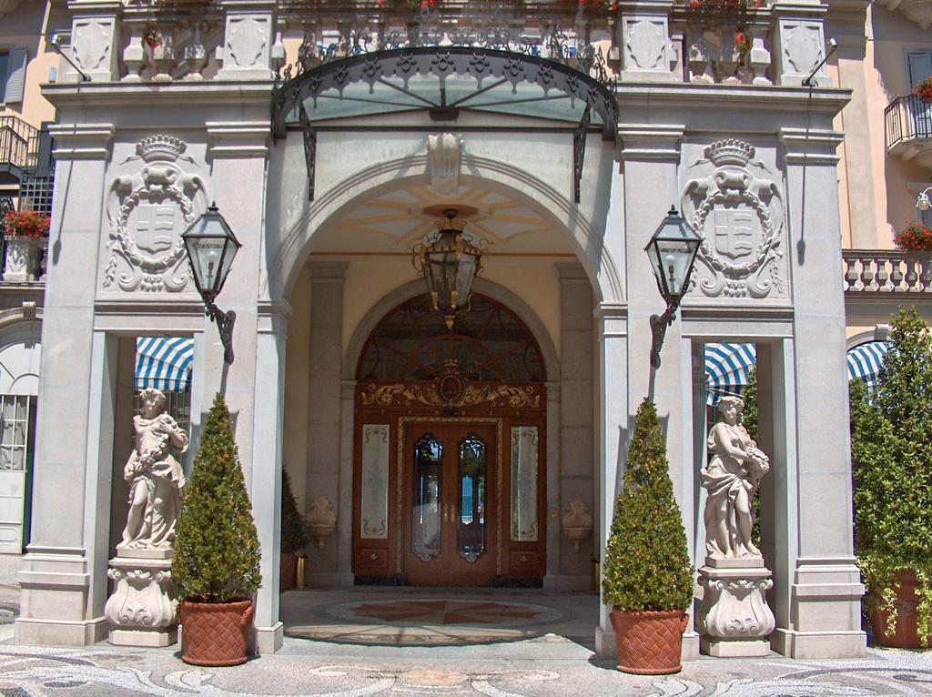 Grand Hotel Des Iles Borromees & Spa Stresa Esterno foto Entrance of the hotel